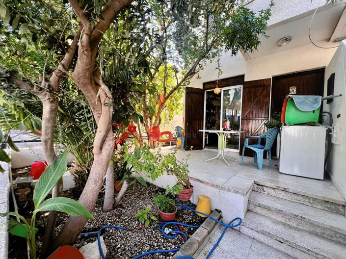 Image No.24-1 Bed Apartment for sale