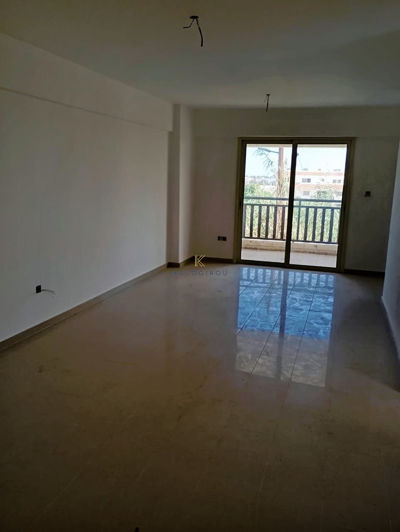 Image No.19-2 Bed Apartment for sale
