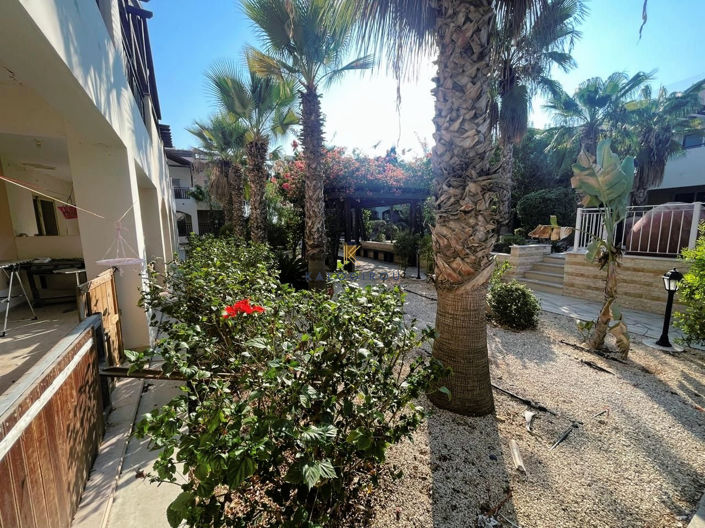 Image No.3-Appartement de 2 chambres à vendre à Tersefanou