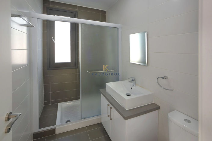 Image No.15-5 Bed House for sale