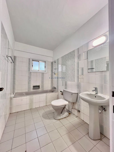 Image No.20-2 Bed Apartment for sale