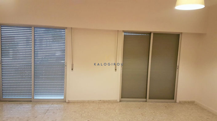 Image No.3-8 Bed Property for sale