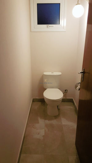 Image No.5-8 Bed Property for sale