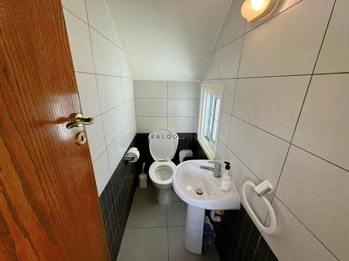 Image No.6-3 Bed House for sale