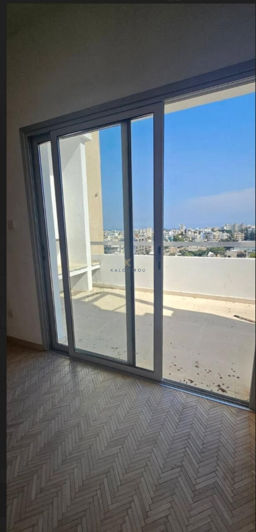 Image No.10-3 Bed Apartment for sale