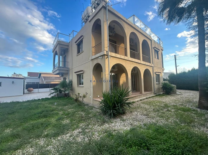 Image No.23-3 Bed House for sale