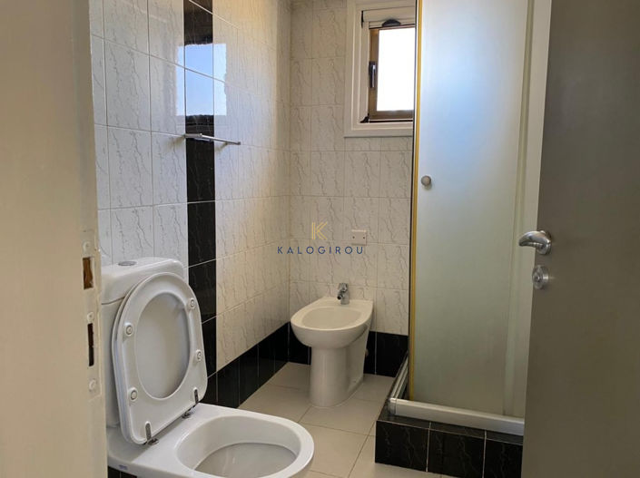 Image No.9-3 Bed House for sale