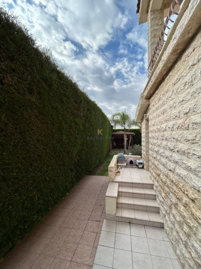 Image No.29-4 Bed House for sale