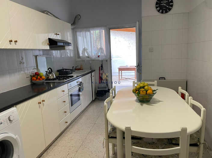 Image No.2-Maison de 3 chambres à vendre à Faneromeni