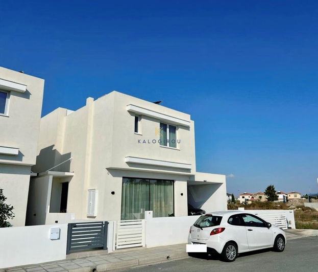 Image No.18-3 Bed House for sale