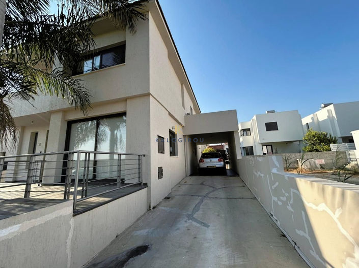 Image No.3-3 Bed House for sale