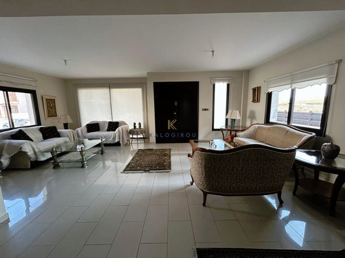 Image No.5-3 Bed House for sale