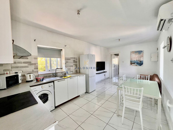 Image No.10-4 Bed Property for sale