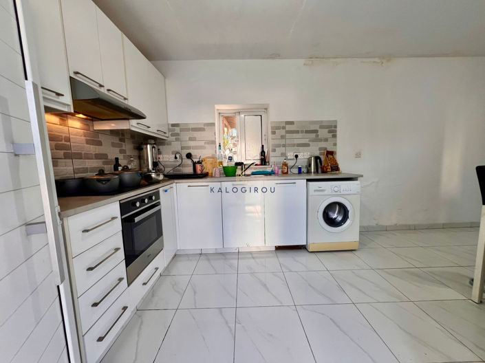 Image No.12-4 Bed Property for sale