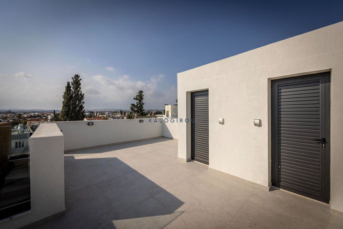 Image No.33-2 Bed Apartment for sale