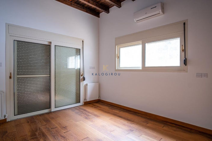 Image No.9-3 Bed House for sale