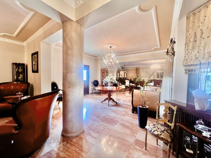 Image No.10-6 Bed House for sale