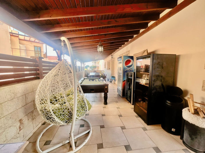 Image No.27-6 Bed House for sale