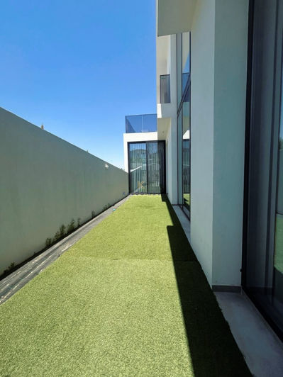 Image No.22-6 Bed House for sale