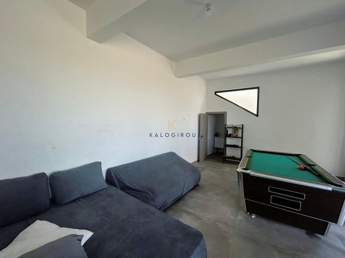 Image No.23-6 Bed House for sale