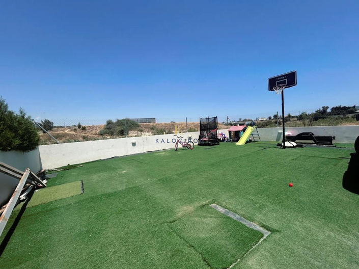 Image No.28-6 Bed House for sale