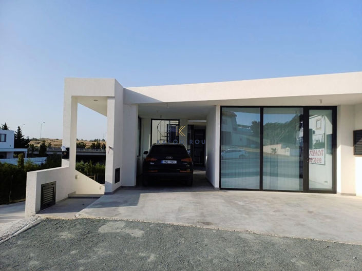 Image No.4-6 Bed House for sale