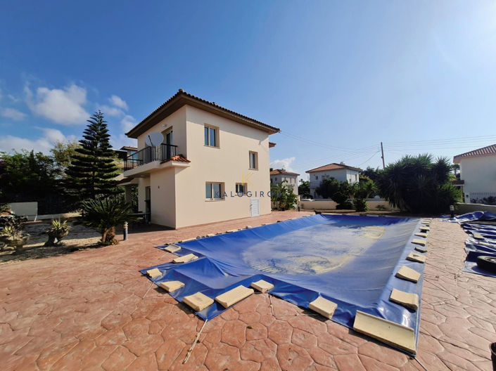 Image No.2-3 Bed House for sale