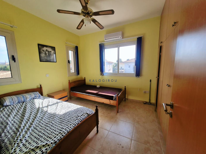 Image No.8-3 Bed House for sale