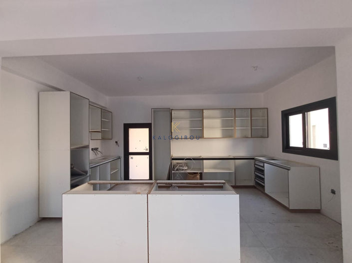 Image No.26-3 Bed House for sale