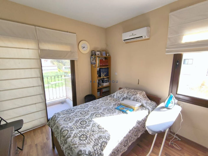 Image No.10-3 Bed House for sale