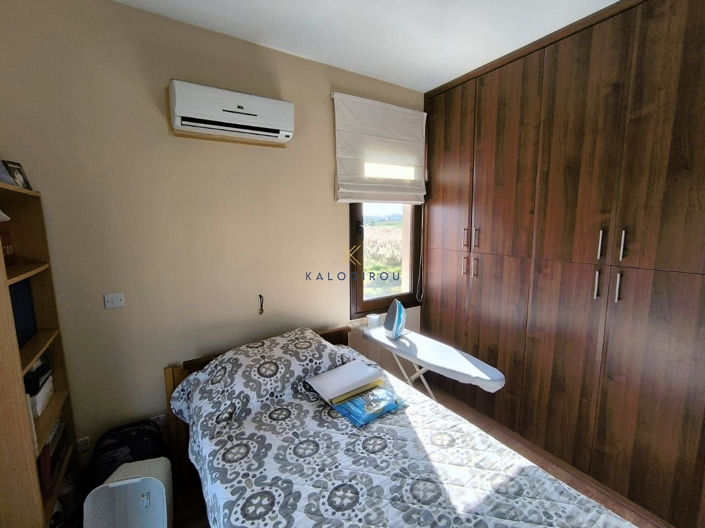 Image No.11-3 Bed House for sale