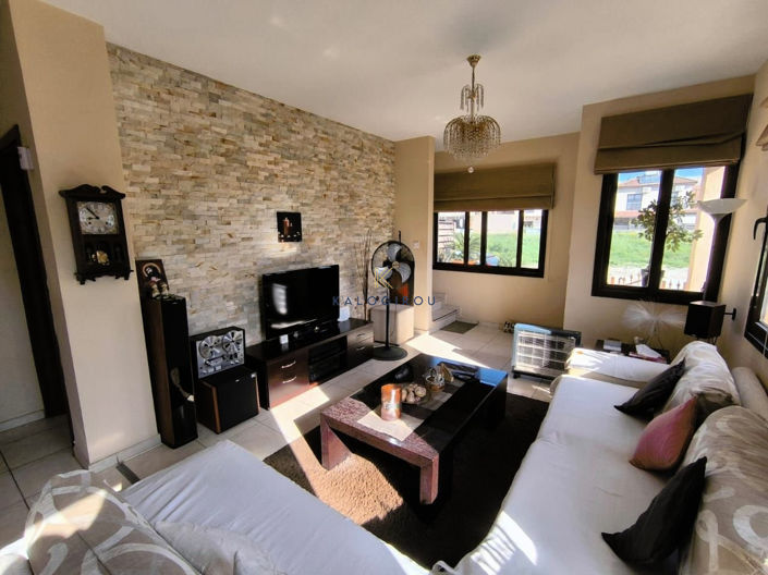 Image No.3-3 Bed House for sale