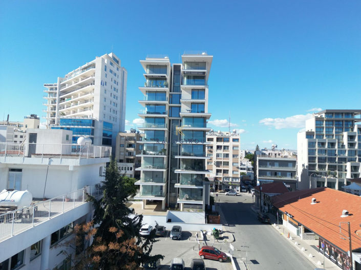 Image No.24-3 Bed Apartment for sale