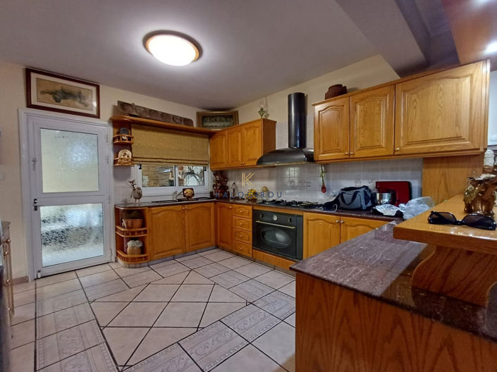 Image No.5-Maison de 4 chambres à vendre à Larnaca