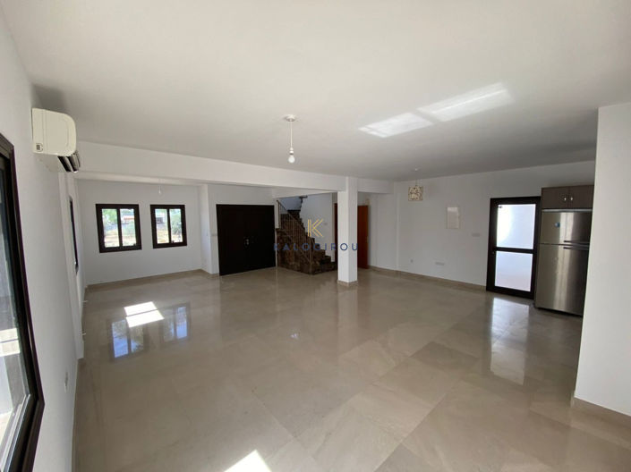 Image No.4-3 Bed House for sale