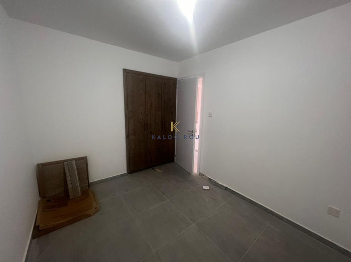 Image No.10-2 Bed House for sale