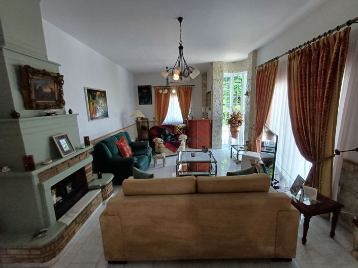 Image No.5-Maison de 4 chambres à vendre à Dekeleia