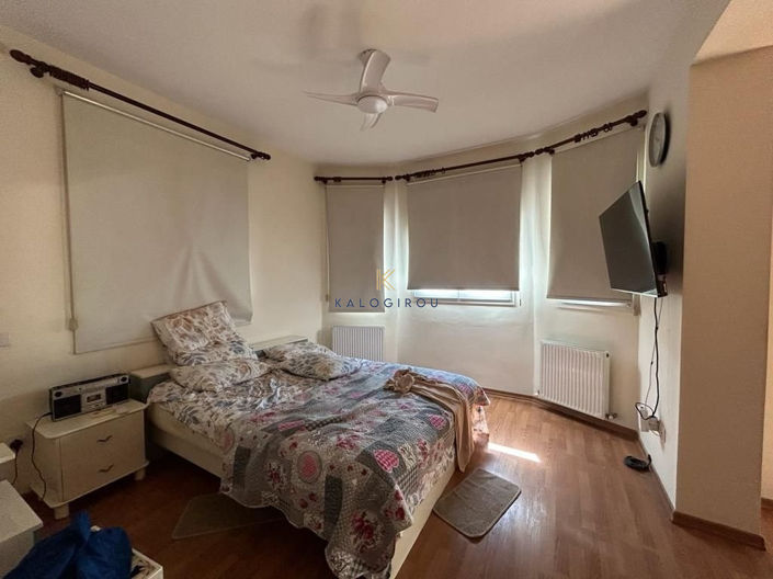 Image No.11-3 Bed House for sale