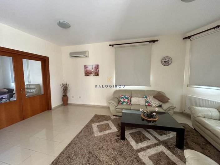 Image No.3-3 Bed House for sale