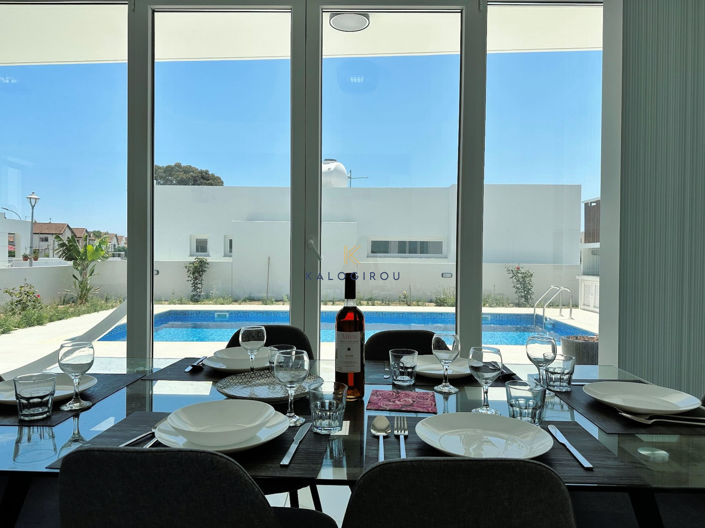 Image No.6-3 Bed House for sale