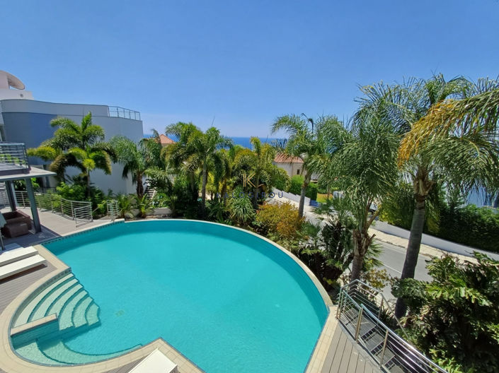 Image No.3-5 Bed House for sale