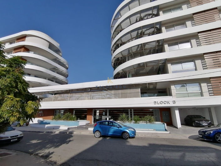 Image No.1-Appartement de 2 chambres à vendre à Makenzie Beach
