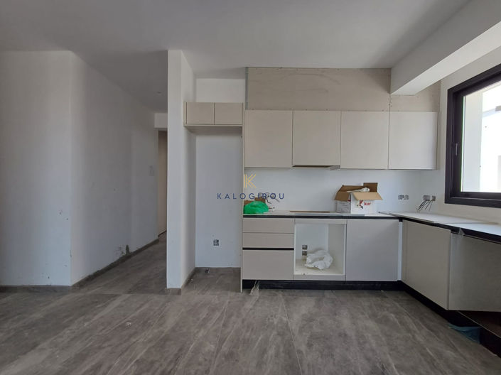 Image No.2-Appartement de 2 chambres à vendre à Kamares