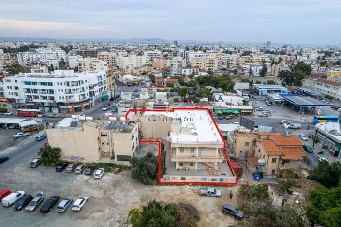 Image No.3-Commercial à vendre à Larnaca