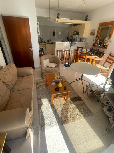 Image No.2-Appartement de 2 chambres à vendre à Oroklini