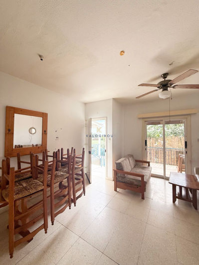 Image No.2-Appartement de 2 chambres à vendre à Oroklini