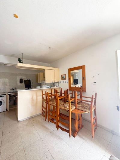 Image No.3-Appartement de 2 chambres à vendre à Oroklini