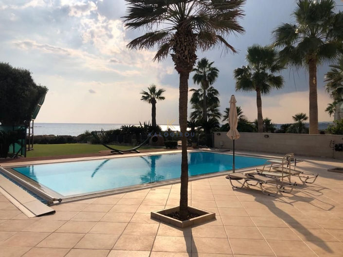 Image No.2-4 Bed House for sale