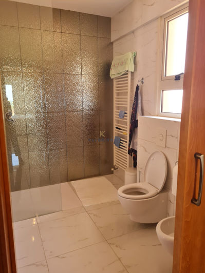 Image No.16-5 Bed House for sale
