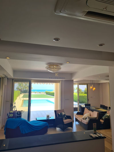 Image No.2-Maison de 5 chambres à vendre à Pervolia